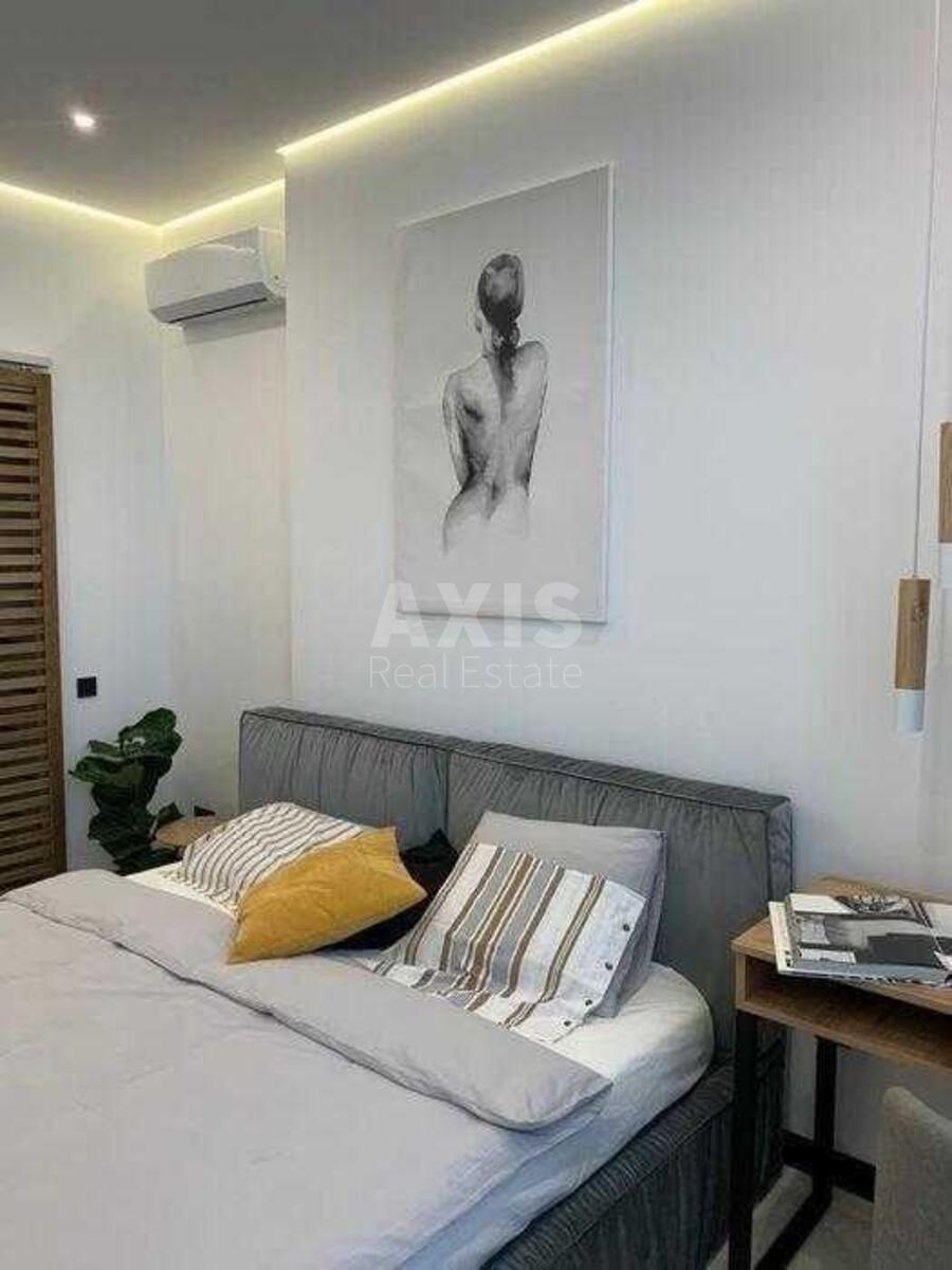 2k apartment vul. Myhajla Maksymovycha 329