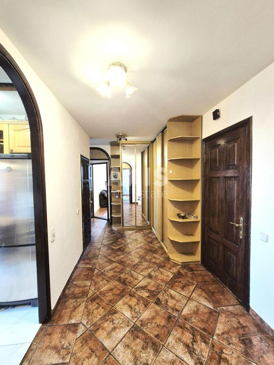 3k apartment nab. Dniprovs'ka 7605278