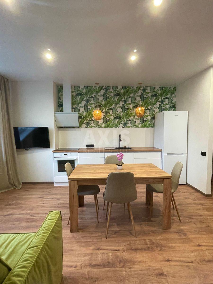 2k apartment vul. Chernivec'ka 8Б8