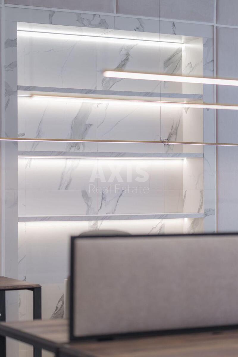 Office vul. Mazepy Ivana 7, 60m29