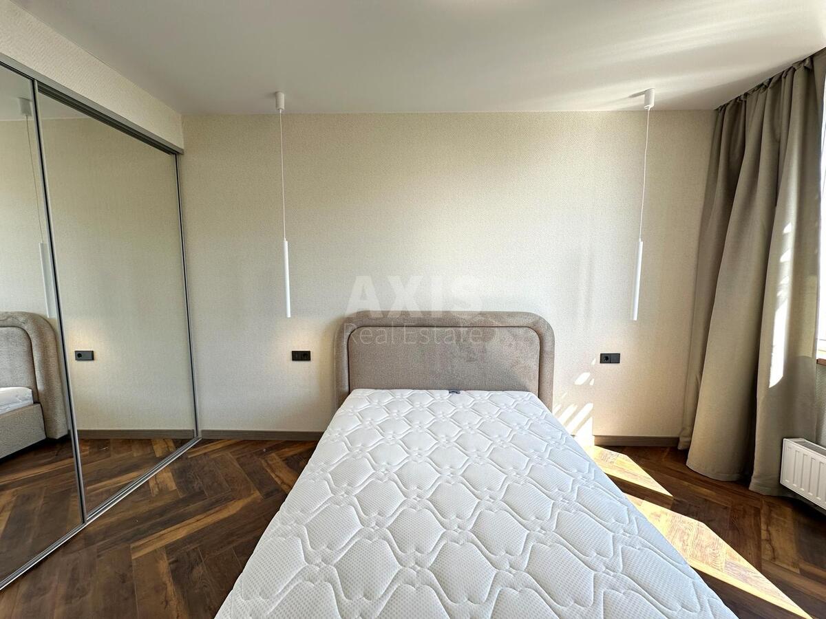1k apartment vul. Rodyny Kristeriv 16592763