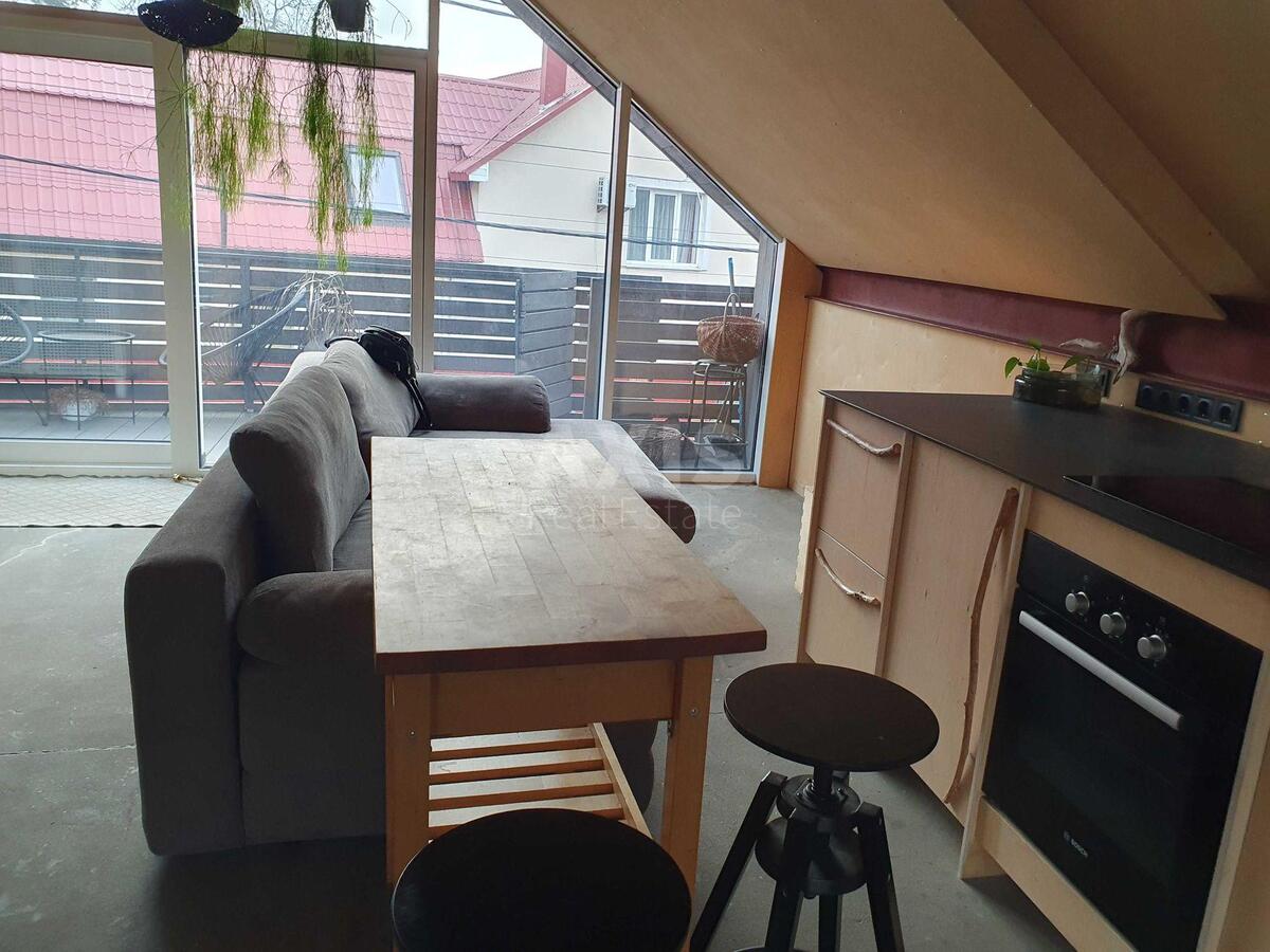 1k apartment vul. Klinichna 134