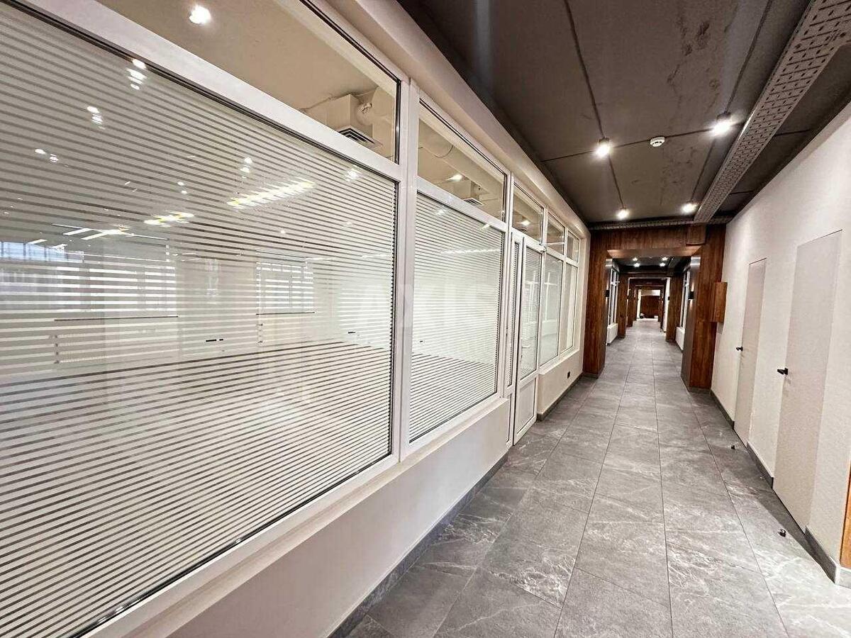 Office vul. Irynyns'ka 5, 600m21