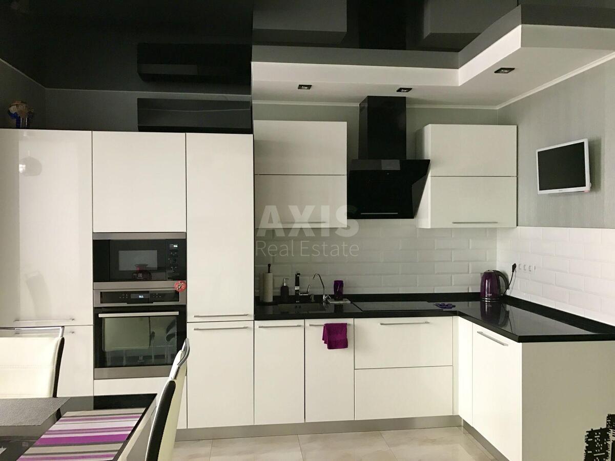 1k apartment vul. Zarichna 1