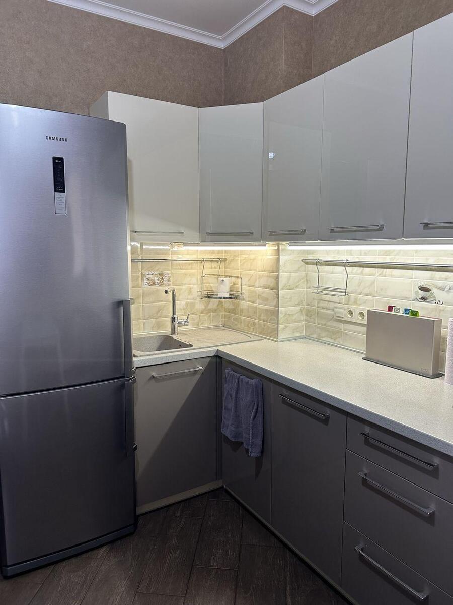 2k apartment vul. Olevs'ka 9628201