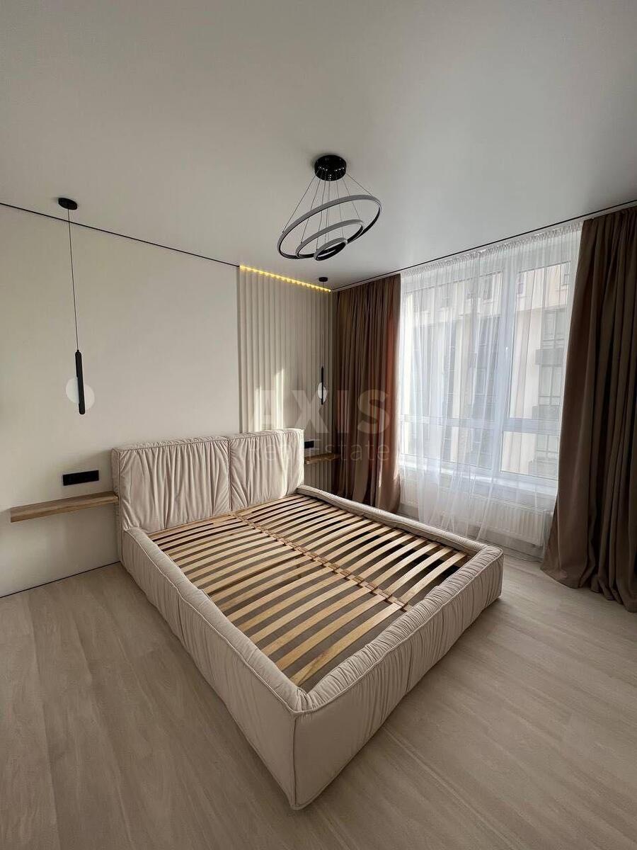 2k apartment uzv. Lysogirs'kyj 24А2