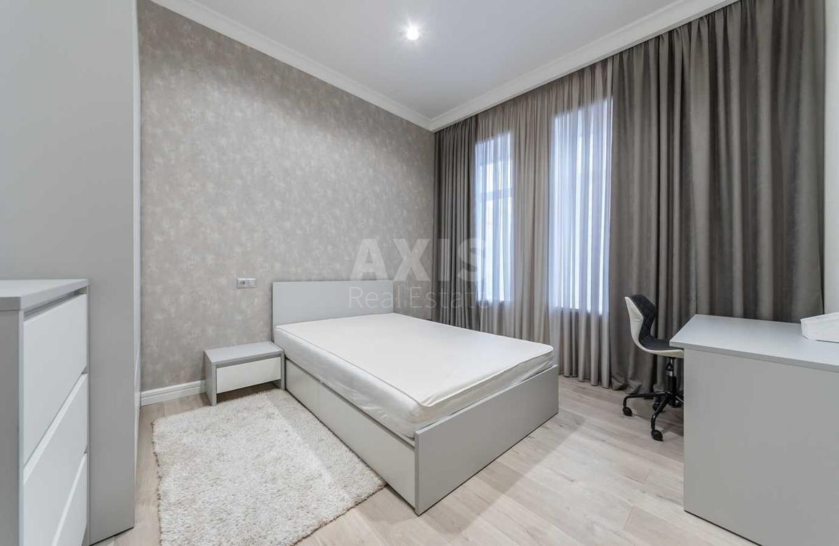 3k apartment vul. Sichovyh Stril'civ 9В4