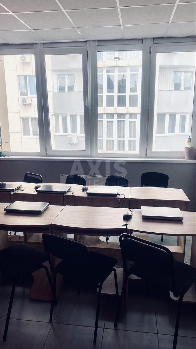 Объект торговли бул. Кольцова 14, 687м25960413