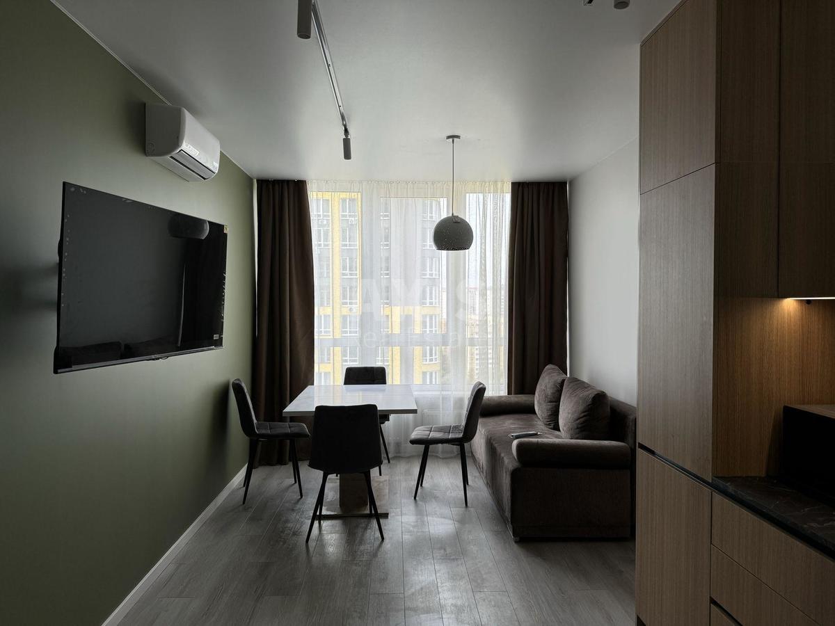 3k apartment vul. Amosova Mykoly 4