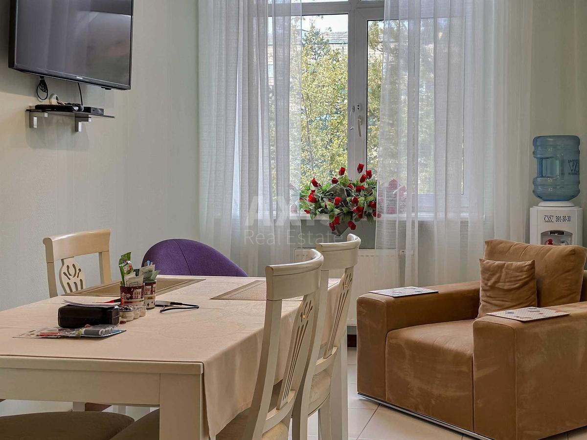3k apartment vul. Dmytrivs'ka 66А5