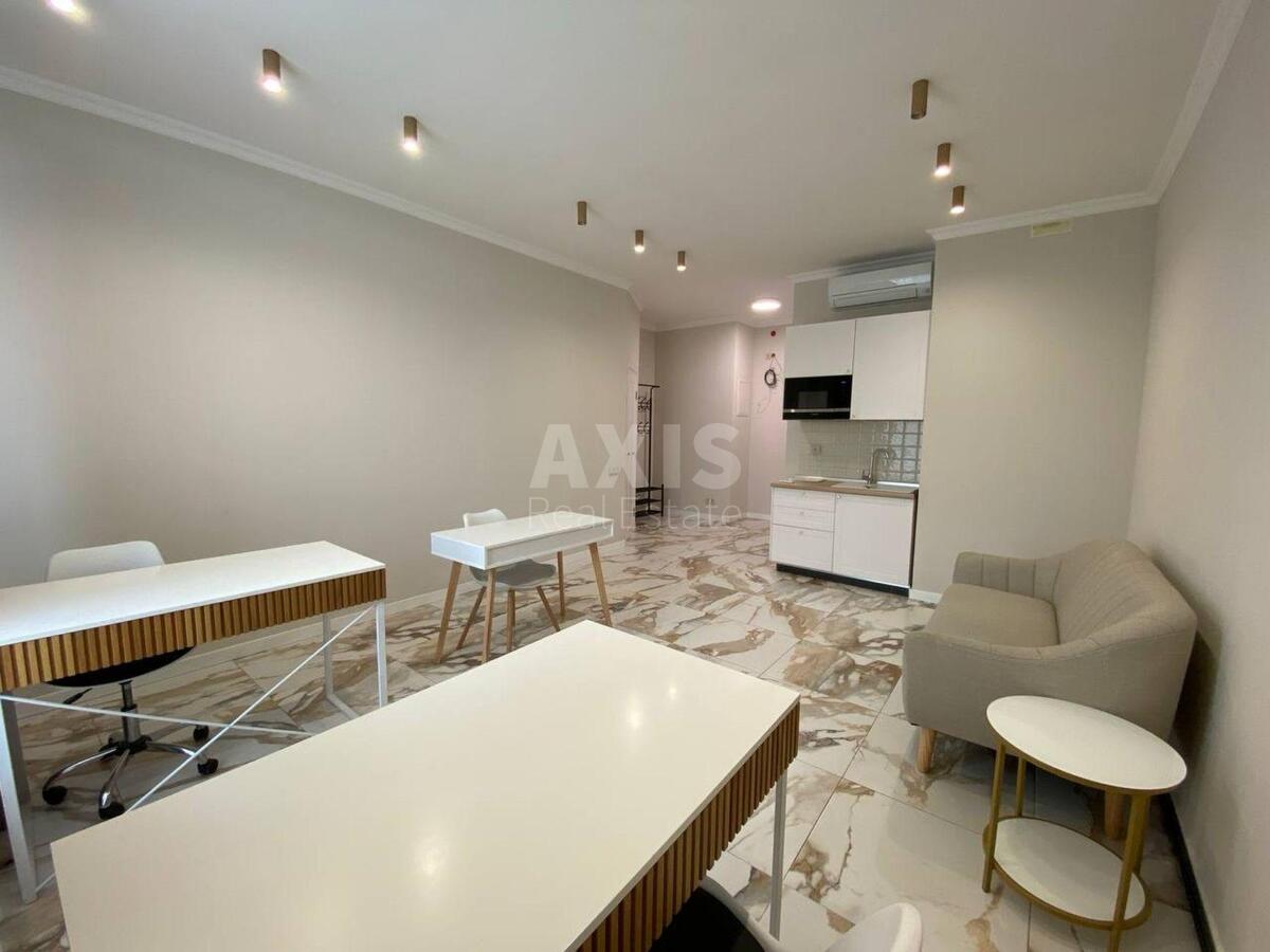 Office uzv. Klovs'kyj 7, 55m20