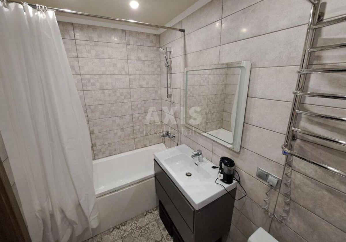 2k apartment vul. Hvyl'ovogo Mykoly 3А3