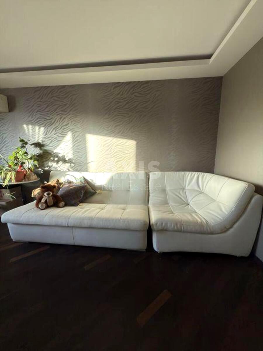 2к квартира бул. Дарницкий 8614662