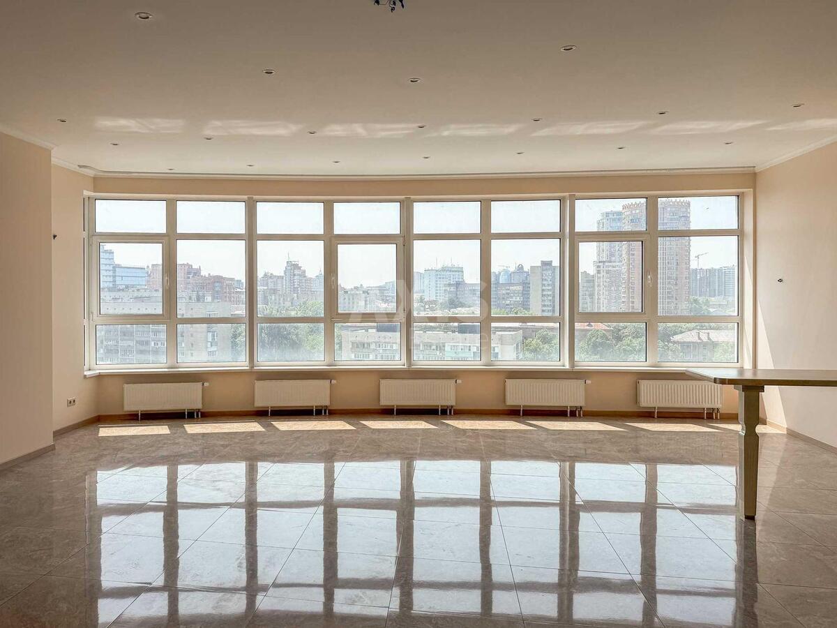 4k apartment uzv. Klovs'kyj 7А563794