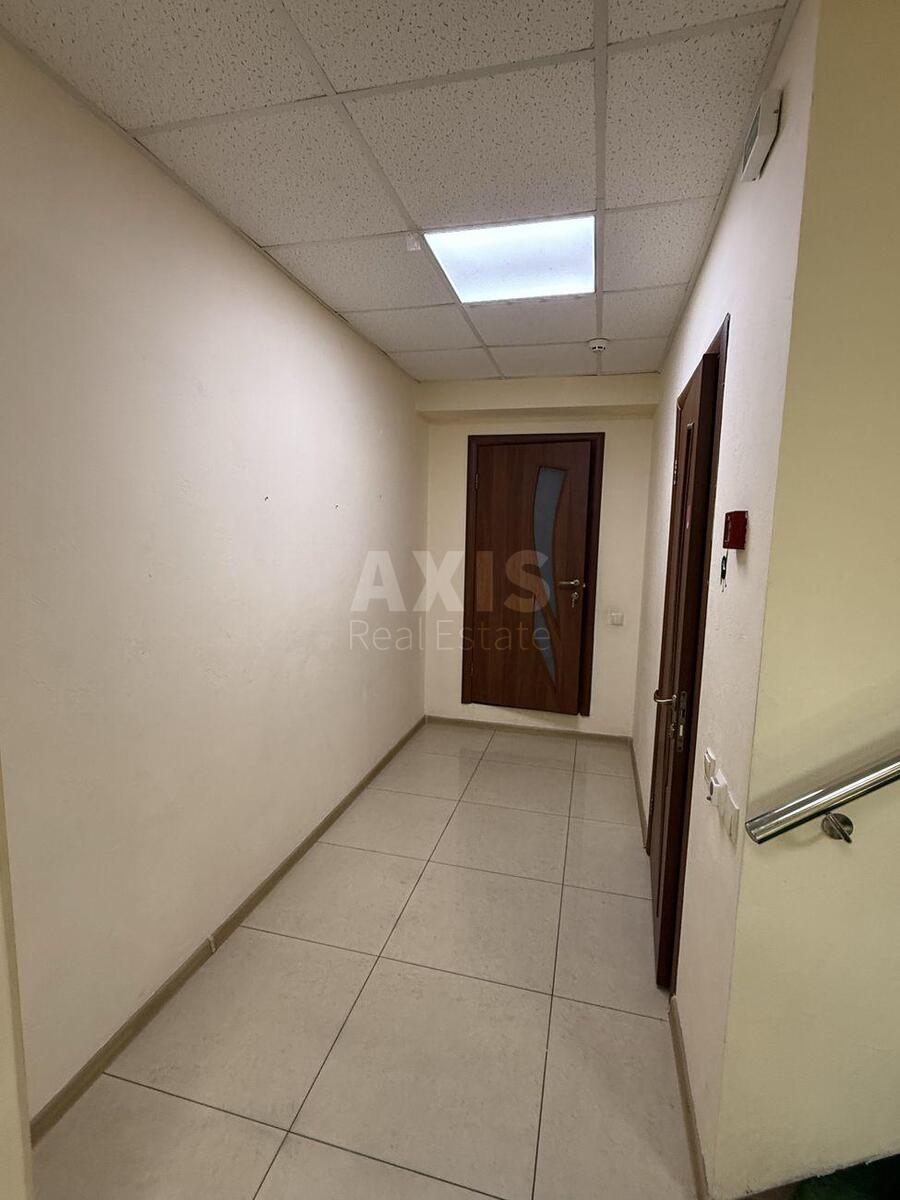 Офис ул. Окипной Раисы 8, 160м25679111