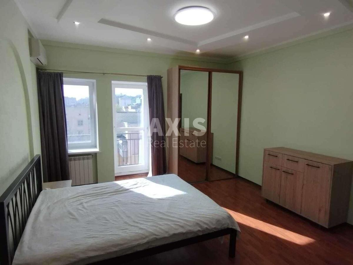 3k apartment vul. Olenivs'ka 102