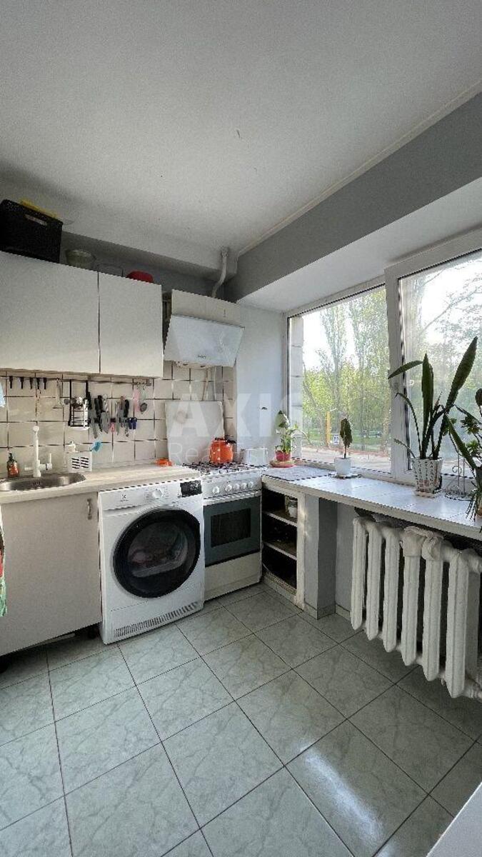 2k apartment nab. Rusanivs'ka 120