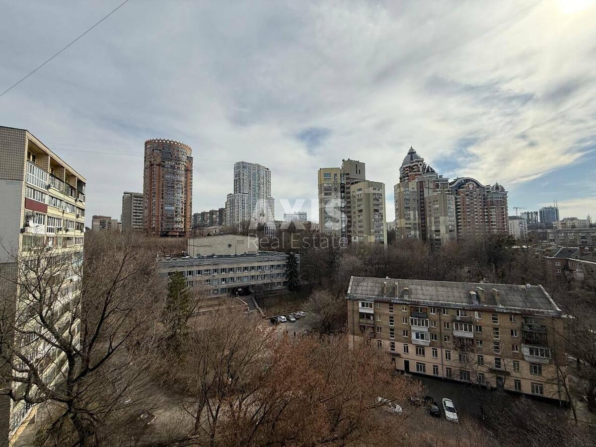 2k apartment uzv. Pechers'kyj 812