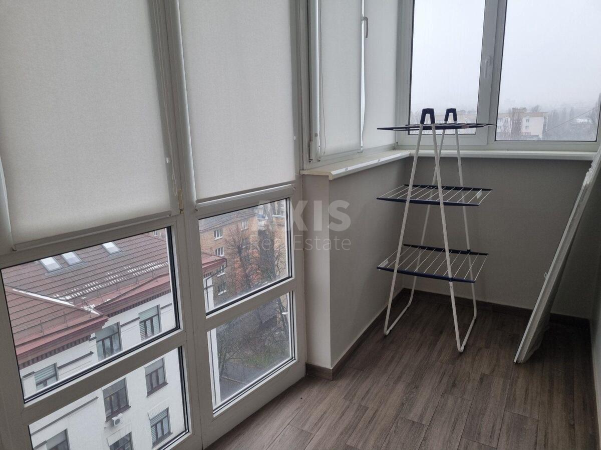 3k apartment vul. Kyrylo-Mefodii'vs'ka 25805710