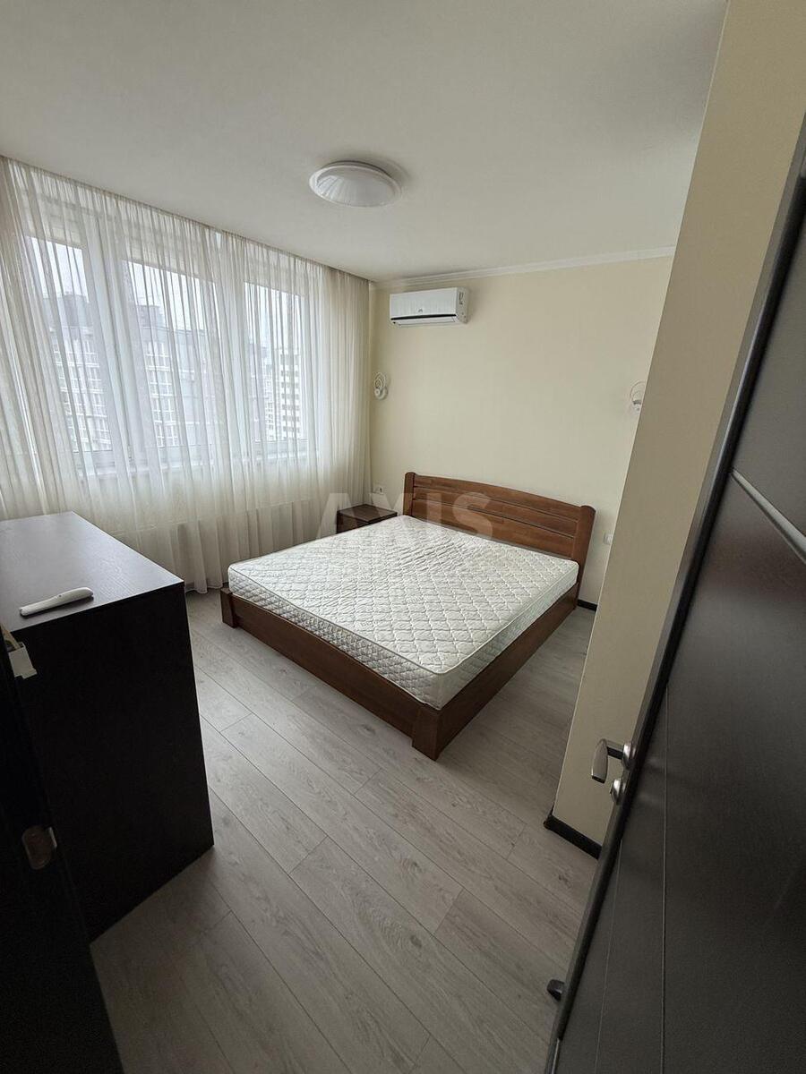 4к квартира ул. Елены Пчилки 8617156