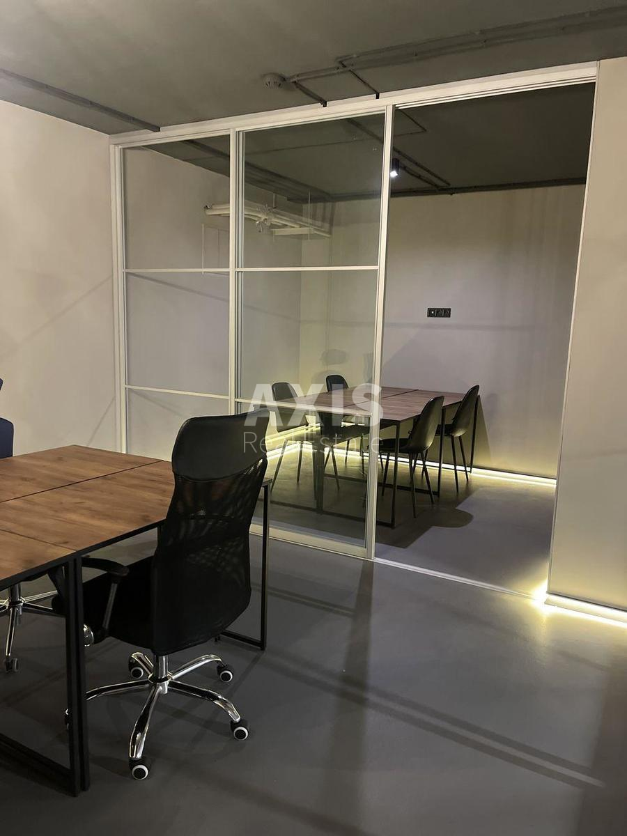 Office vul. Dilova 2Б, 140m2446135