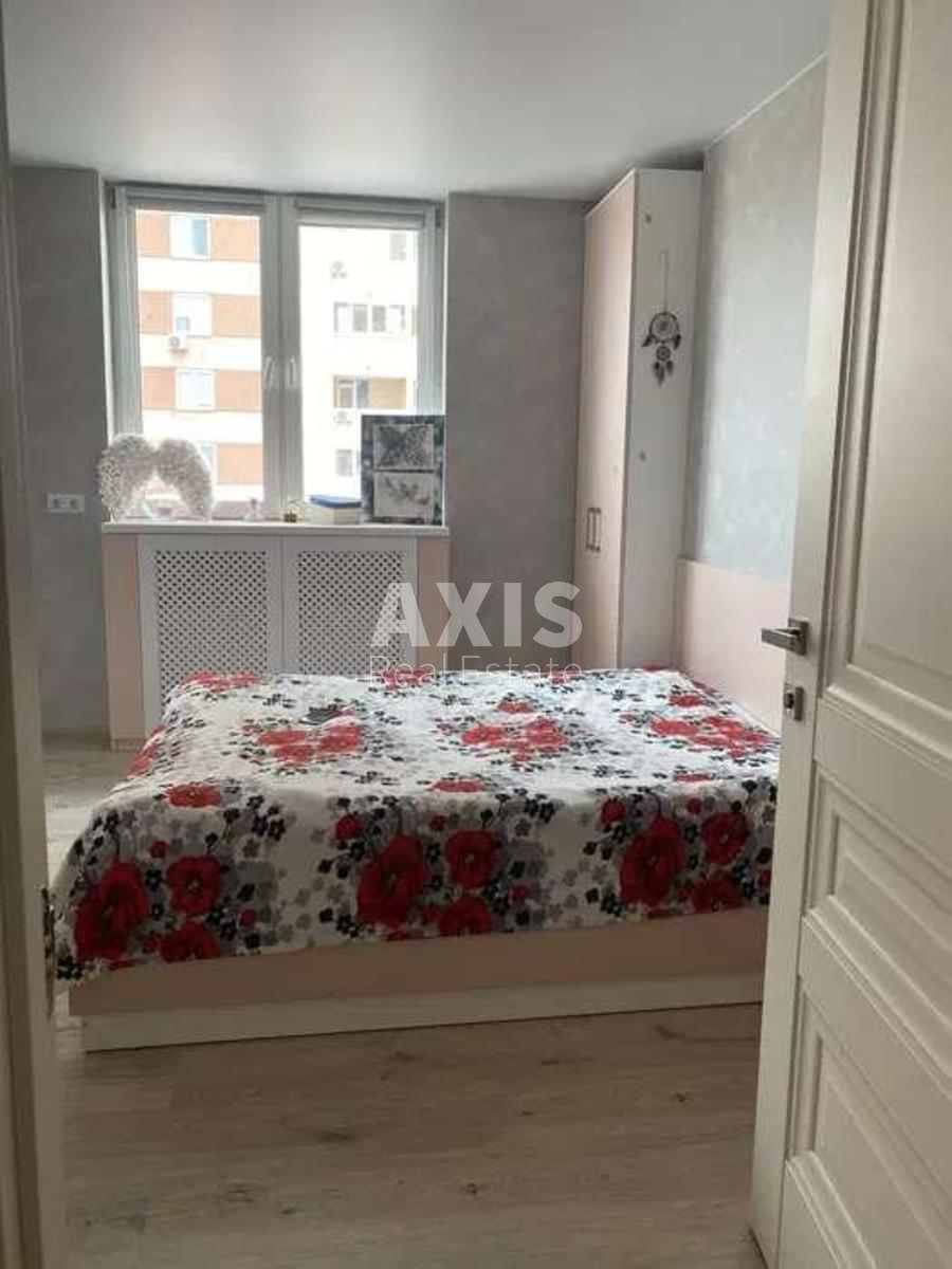 2k apartment vul. Krushel'nyc'koi' Solomii' 15А1
