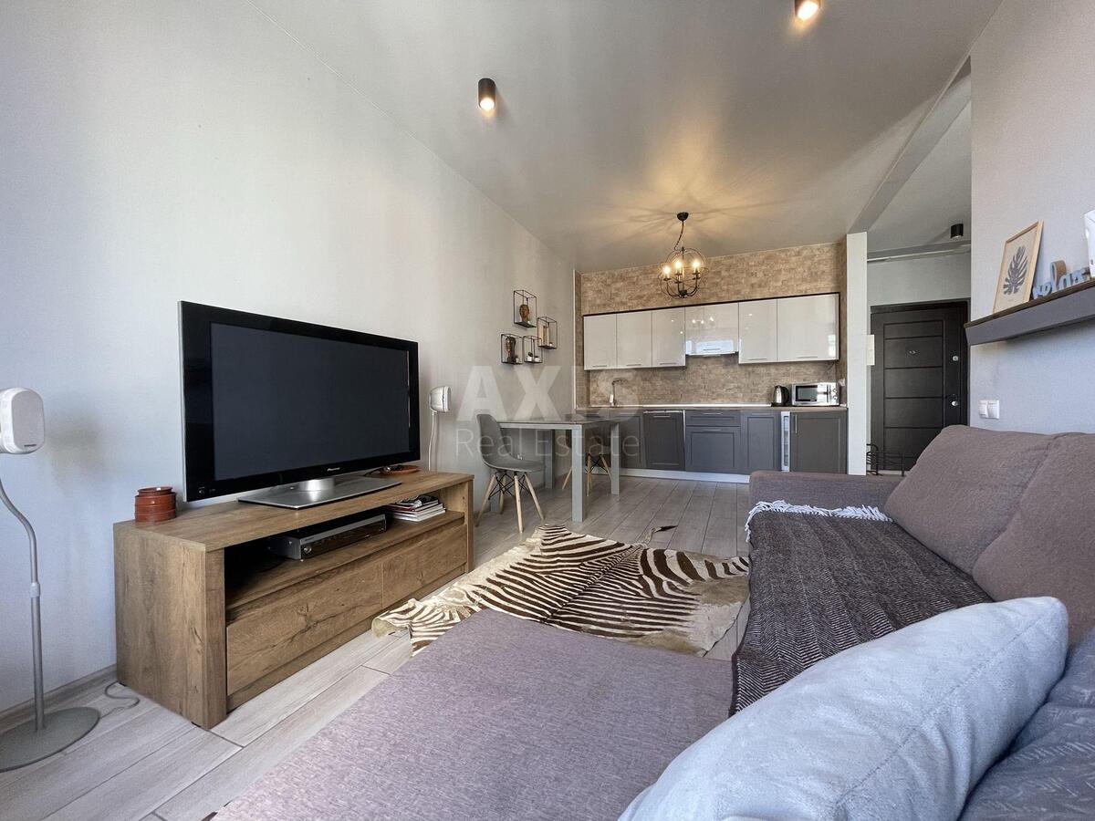 1k apartment vul. Revuc'kogo 42