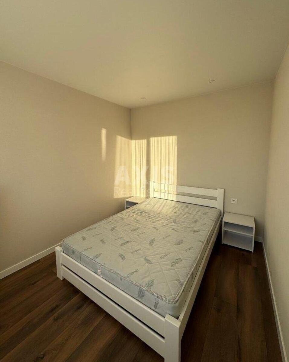 1k apartment vul. Naumova Generala 1Б4