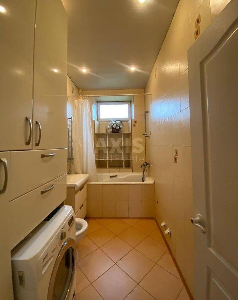 3k apartment vul. Jurkivs'ka 36/107