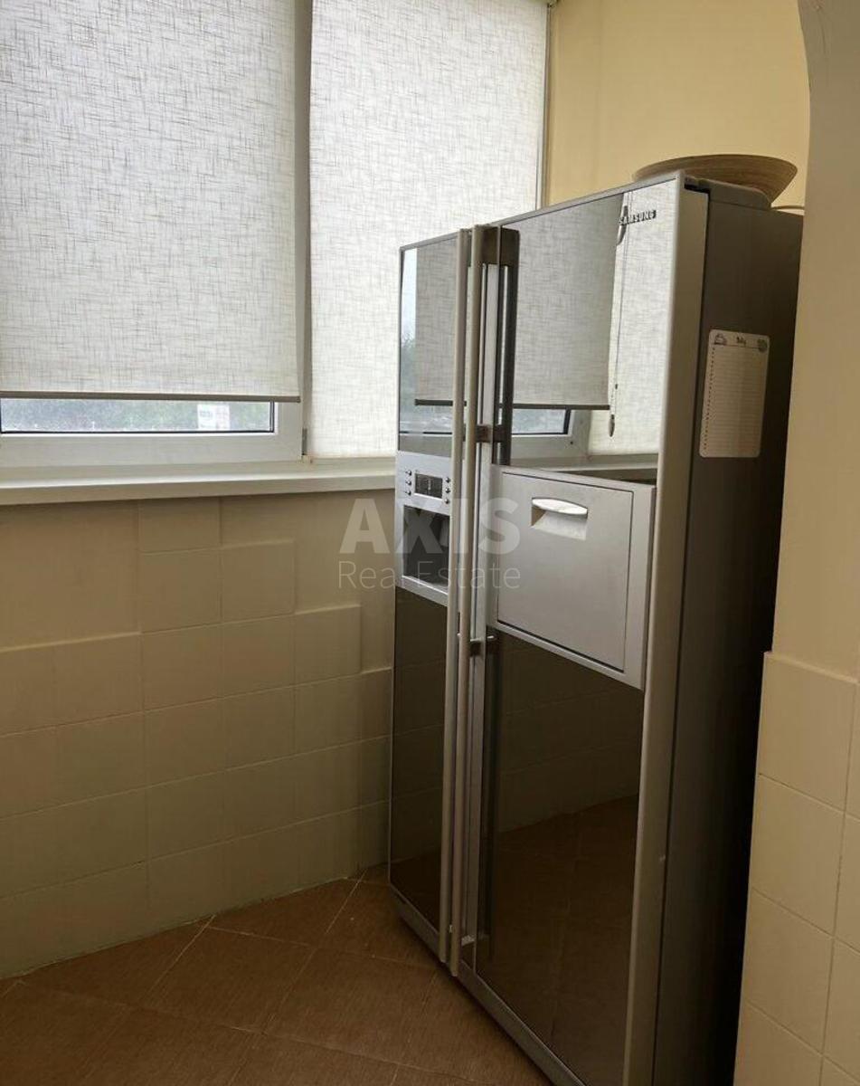 2k apartment vul. Kadets'kyj gaj 31