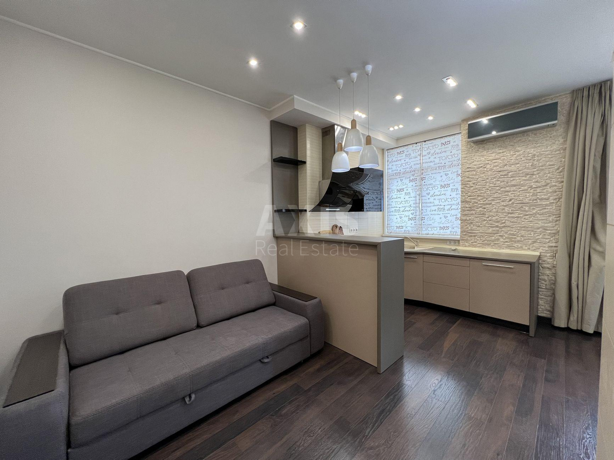 1k apartment vul. Zhyljans'ka 118247425