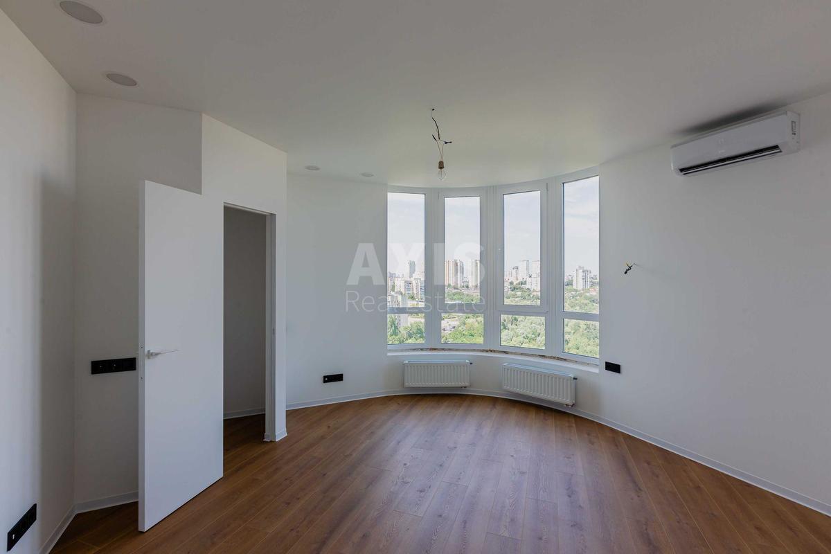 3k apartment vul. Radchenka Petra 276