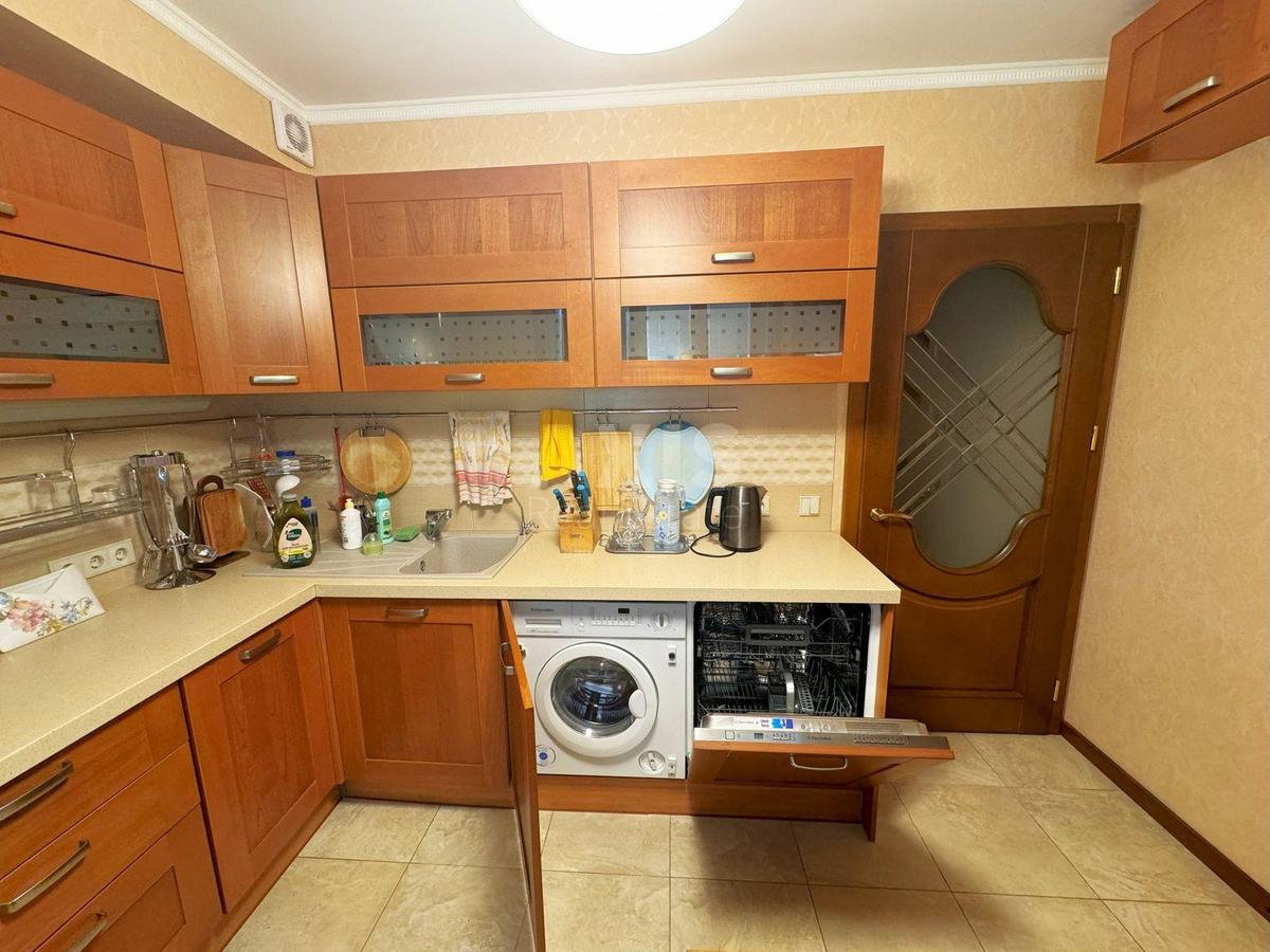 3k apartment vul. Bal'zaka Onore de 8614