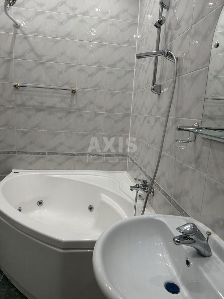 2к квартира ул. Круглоуниверситетская 135874510