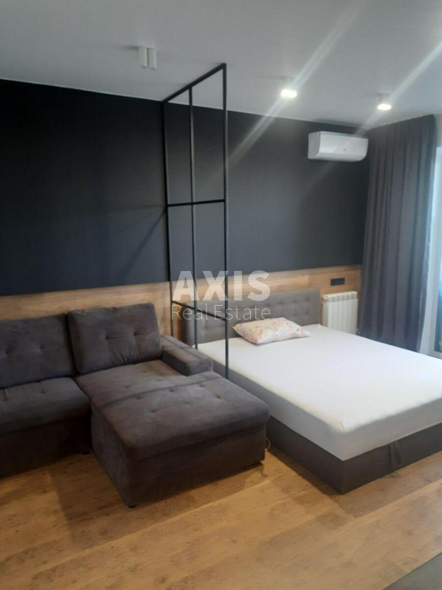 1k apartment vul. Ahmatovoi' Anny 43