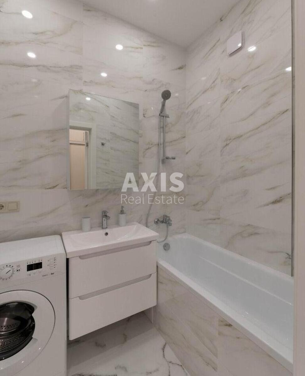 1k apartment vul. Dragomyrova Myhajla 4Б4