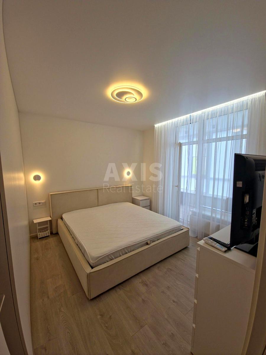 4к квартира ул. Олеся Бердника 1Г597991