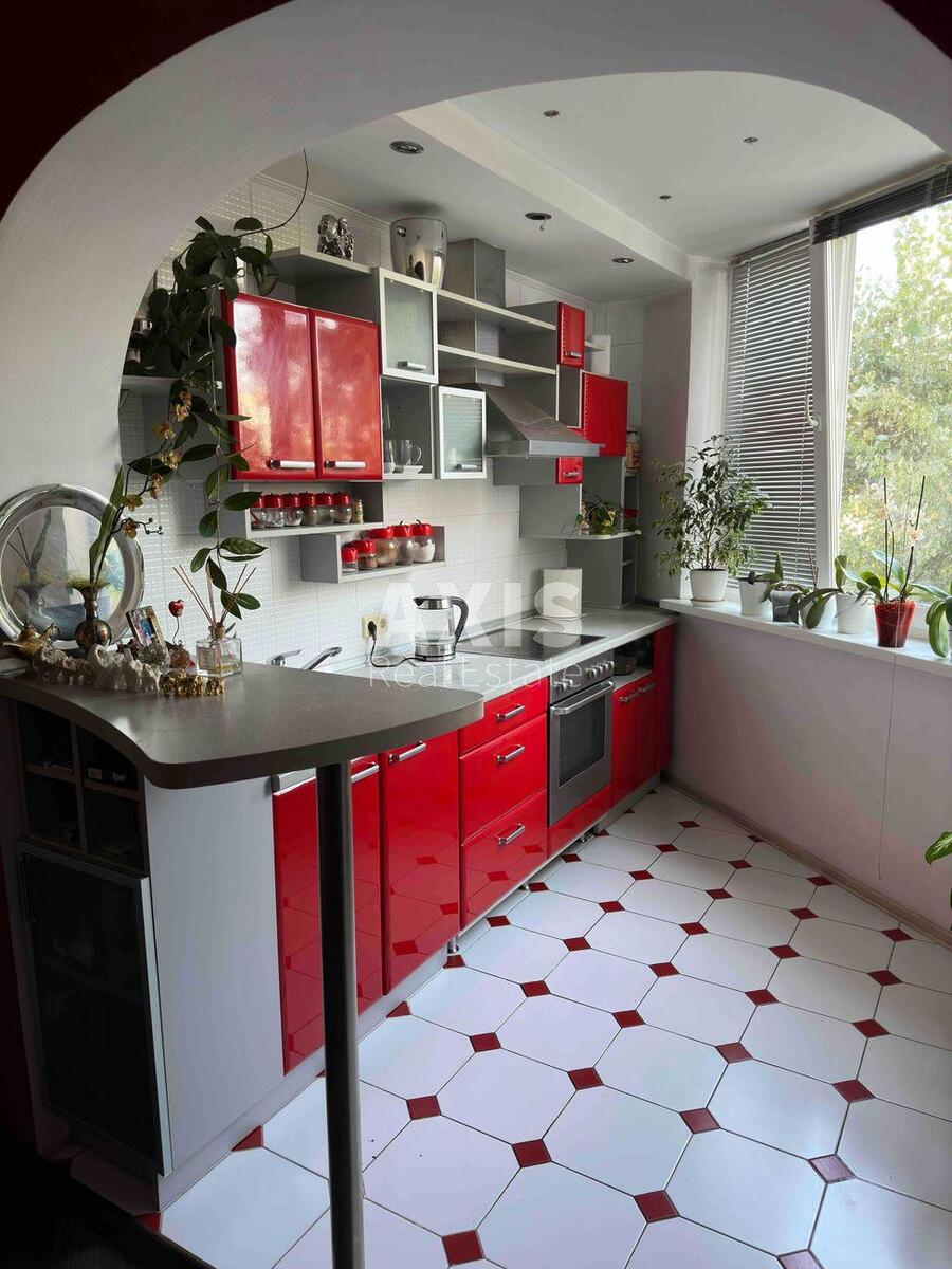 3k apartment vul. Dan'kevycha Kostjantyna 16