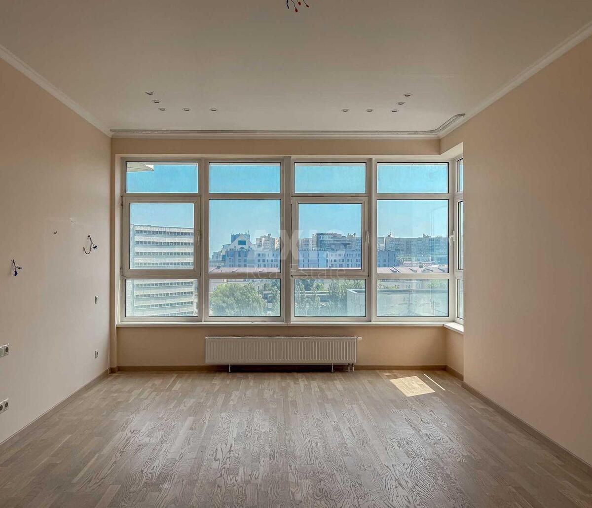 4k apartment uzv. Klovs'kyj 7А563795