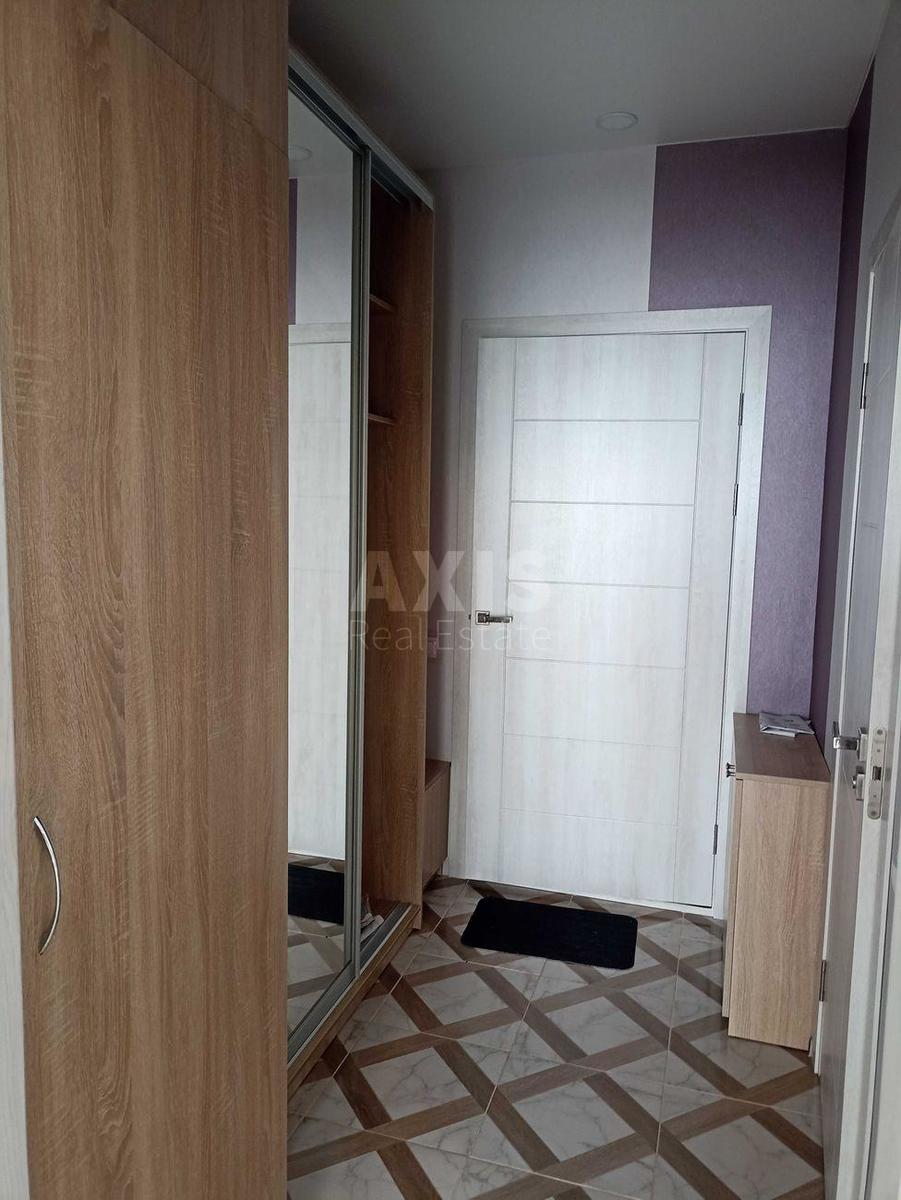 1k apartment vul. Kahovs'ka 601