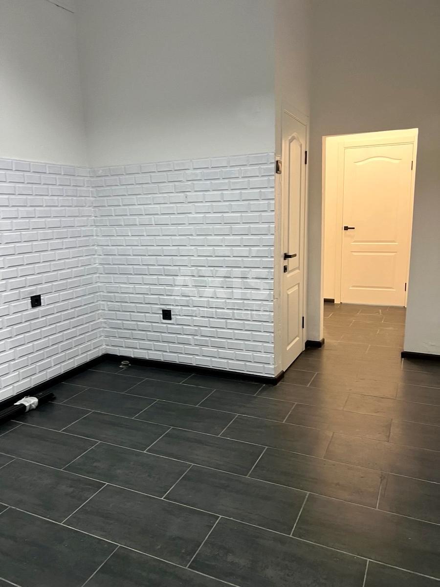 Office vul. Kyrylivs'ka 118/2, 110m26119612