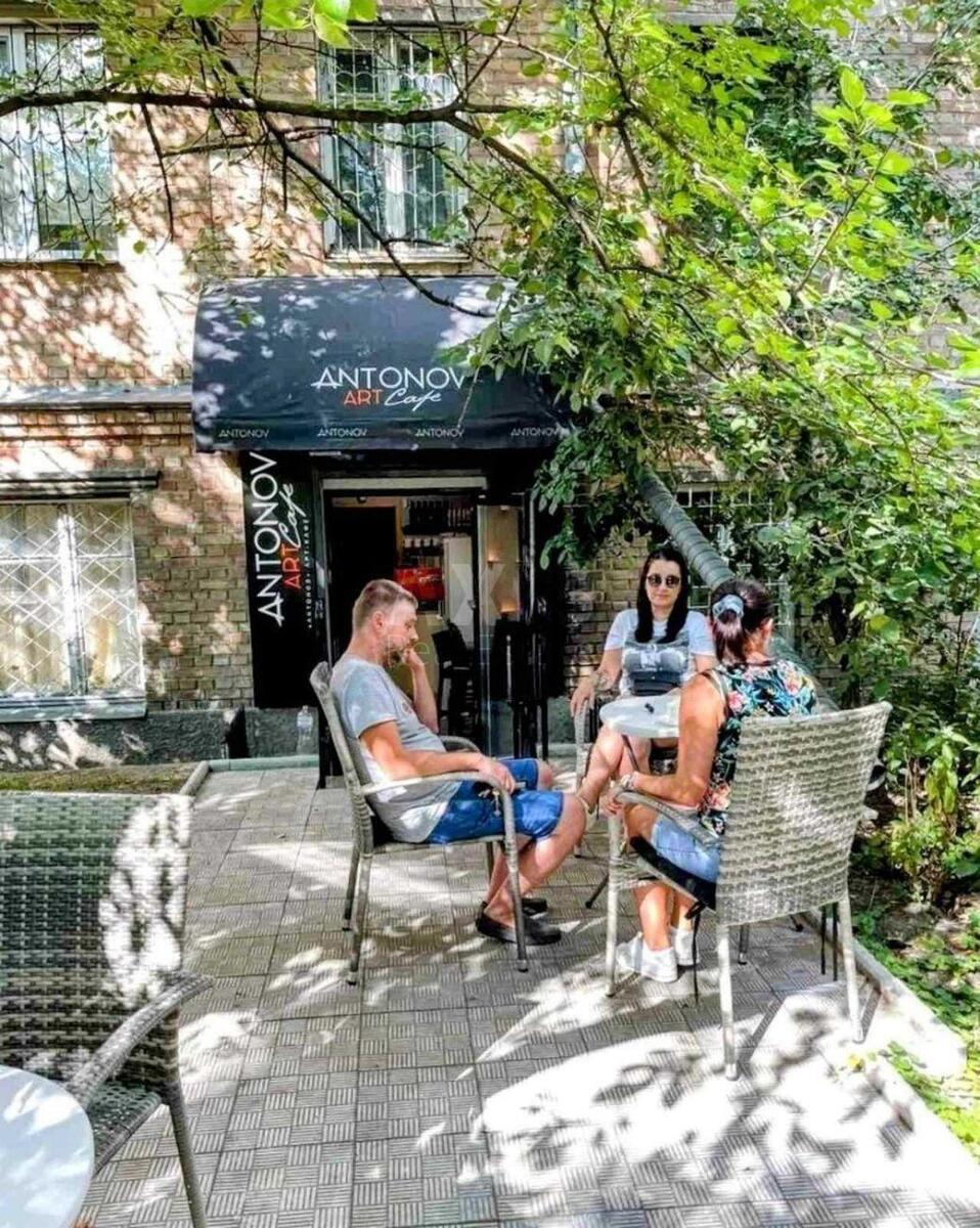 Объект торговли ул. Антонова Авиаконструктора 10, 56м2569791