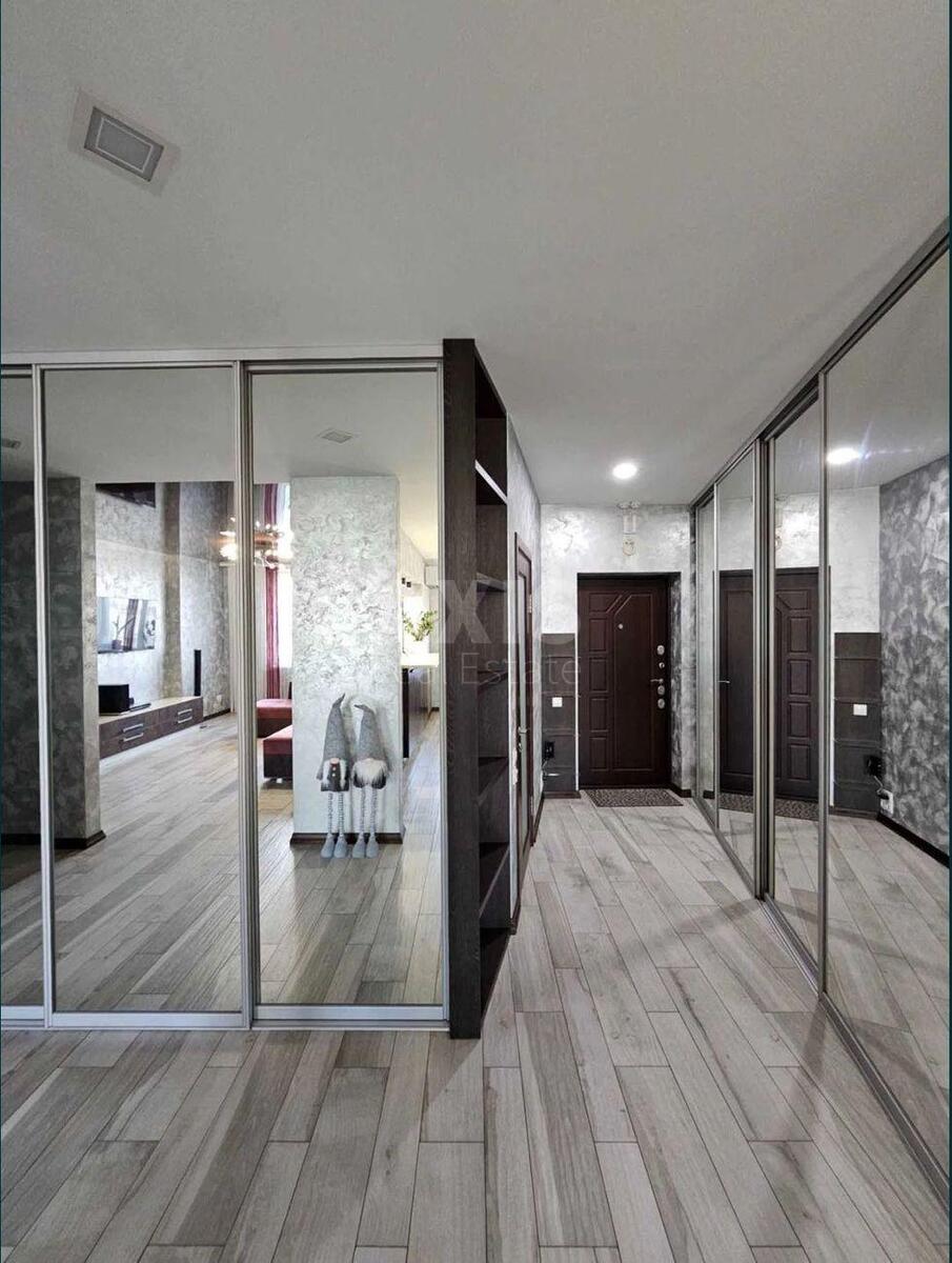 3k apartment vul. Dragomanova 40Ж7