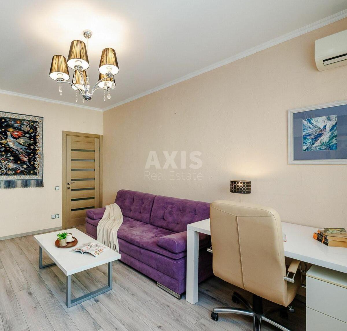 3k apartment vul. Voskresens'ka 16Б4