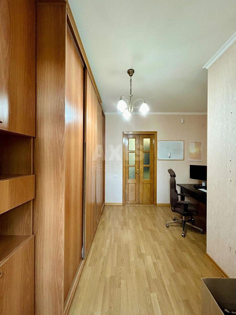 3k apartment vul. Shovkunenka 8/2010