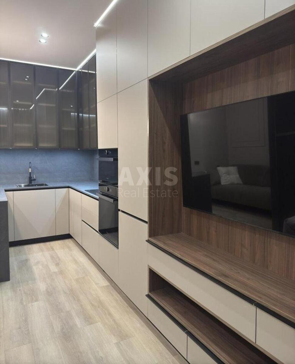 1k apartment vul. Dragomyrova Myhajla 14А6