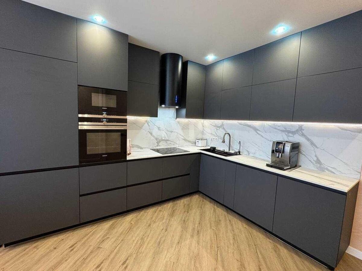3k apartment vul. Zlatoustivs'ka 27