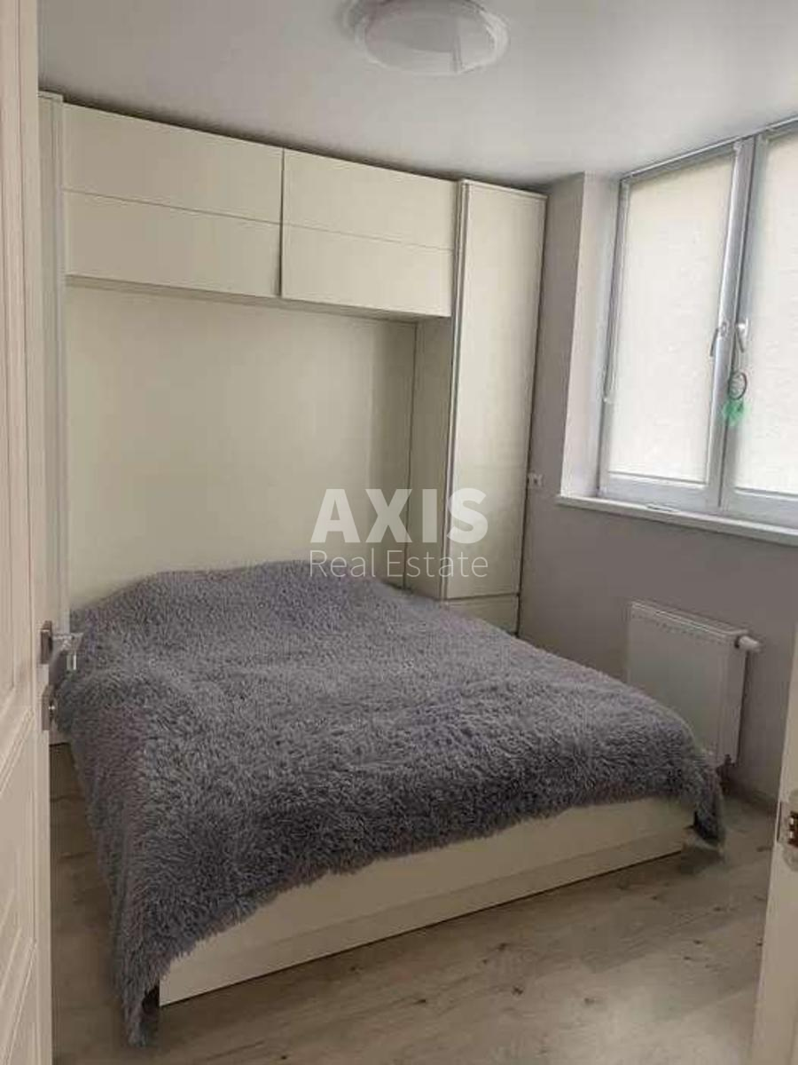 2k apartment vul. Krushel'nyc'koi' Solomii' 15А3