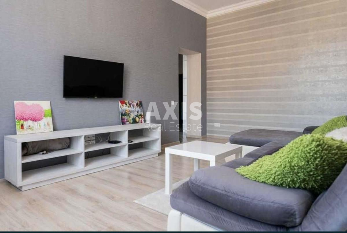 2k apartment vul. Vozdvyzhens'ka 48444203