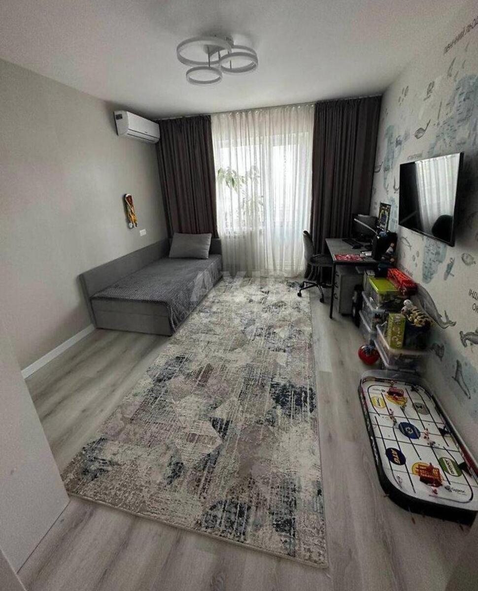 3k apartment pr-t Svobody 1/60622525